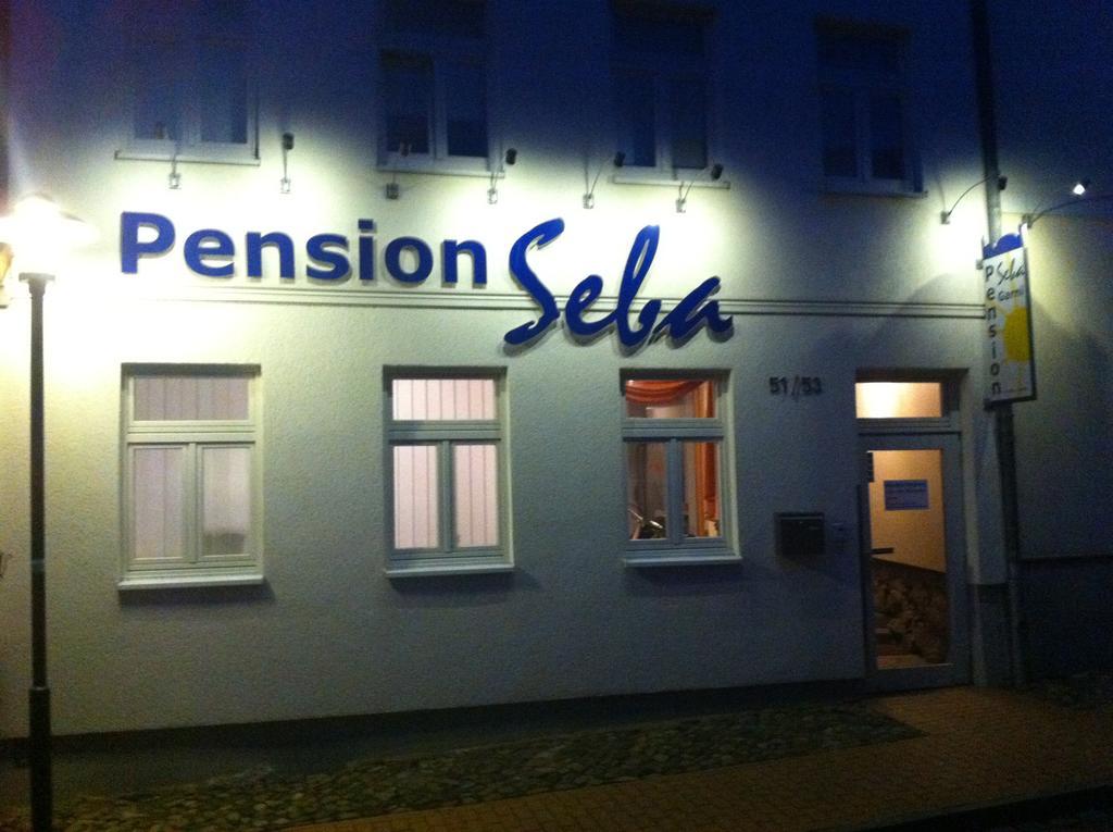 Pension Seba Hotell Grevesmuehlen Exteriör bild